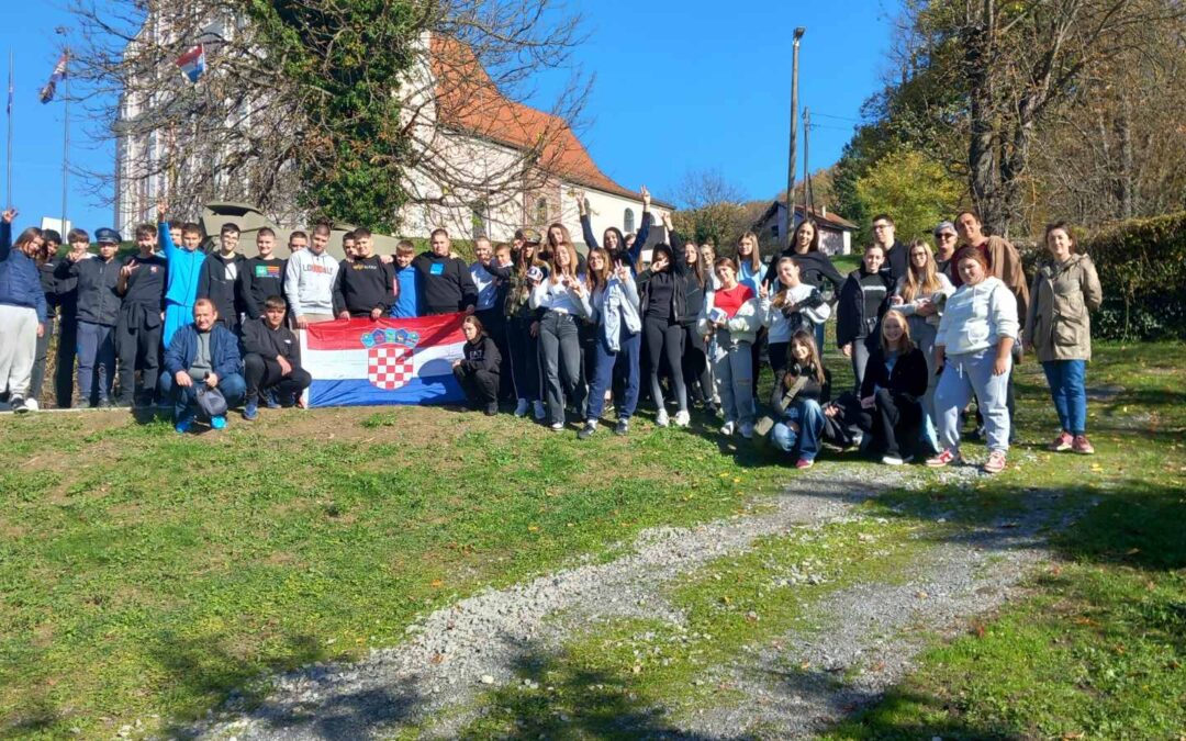 TERENSKA NASTAVA UČENIKA 8. RAZREDA U PAKRAC, LIPIK I OKUČANE