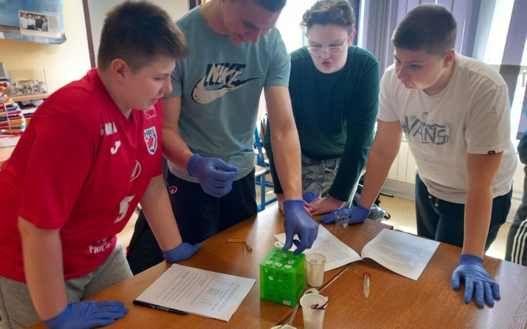 STEMovci u molekularnoj misiji